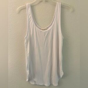 White Crow woman’s white 95% Rayon tank size medium